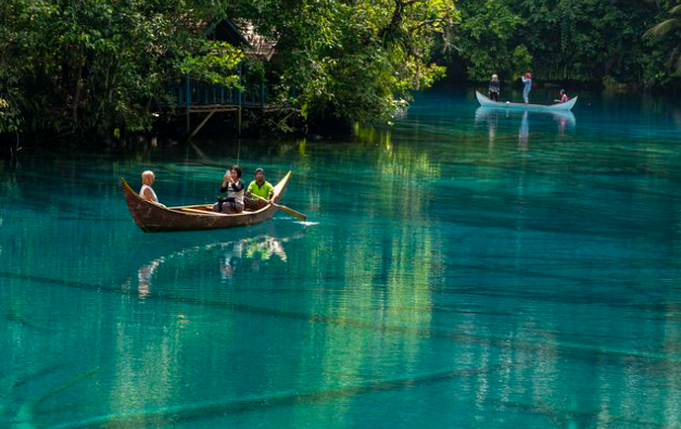 Danau Paisupok, Keindahan Danau Sebening Kaca di Banggai Kepulauan